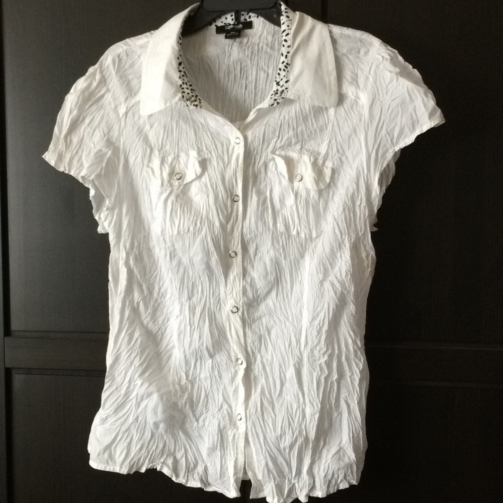 White Crinkle Top